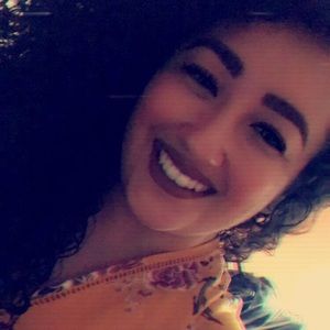 Meet your Posher, Desiree
